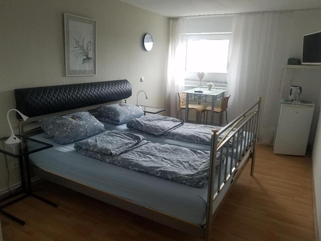 Rooming24, Kleine Pension Lübeck Eksteriør billede