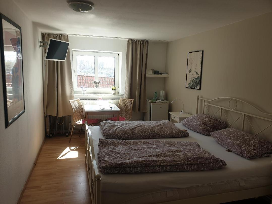 Rooming24, Kleine Pension Lübeck Eksteriør billede