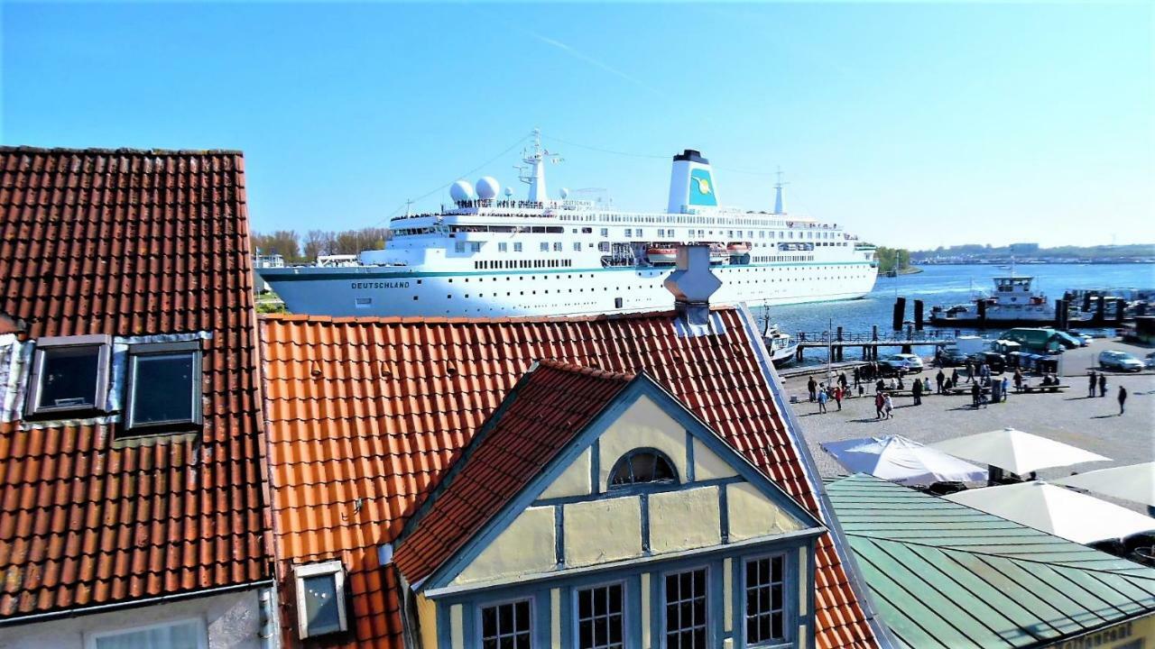 Rooming24, Kleine Pension Lübeck Eksteriør billede
